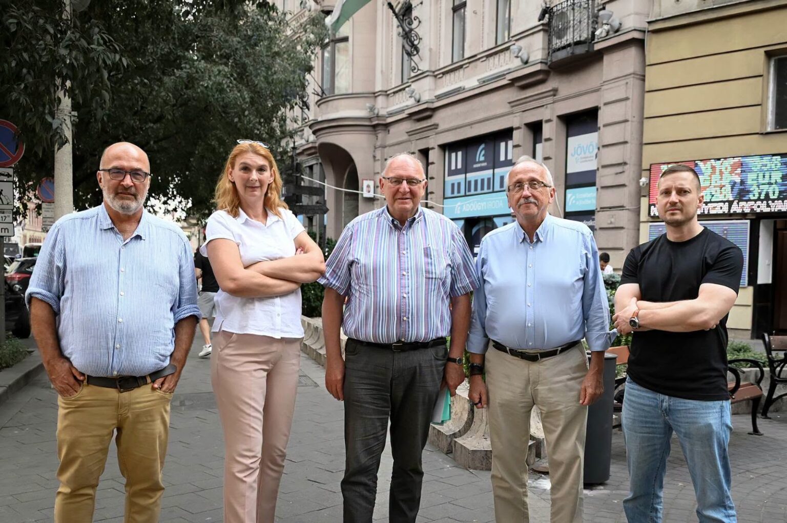 Állandó rendőri jelenlét jöhet Budapest problémás csomópontjain