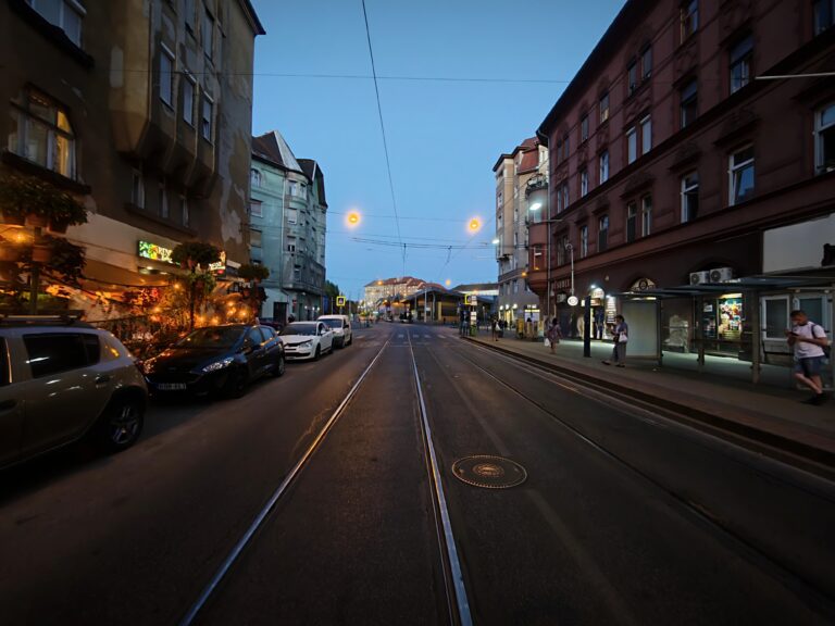 Pikó András felszólítása: álljanak ki Józsefváros mellett a parkolási bevételek ügyében